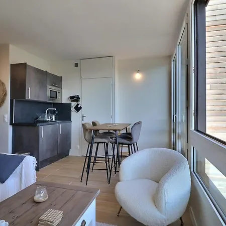 Sublime Facing The Port & Planches Apartment *