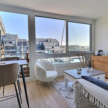 Apartment Sublime Facing The Port & Planches